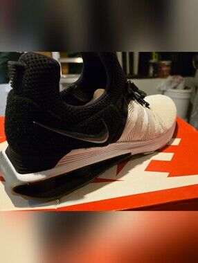 Nike Men’s Black and White Training Shoes(Shox)